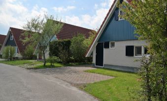 Horizon 5 Pers Holiday Home Nice View Close to the National Park Lauwersmeer