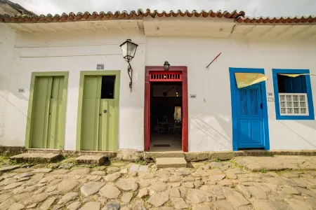 Ferraria Guest House Отели рядом с достопримечательностью «Centro Cultural SESC Paraty»