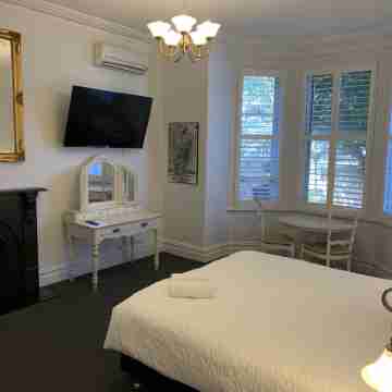 Arundel's Boutique Accommodation Rooms