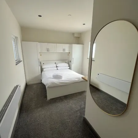 Goodstay Lodges by Urban Space Отели в г. Барри
