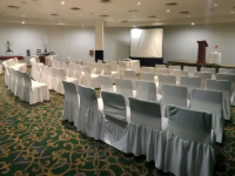 أوتل ميسيون توريو ثينترو دي كونفينثيونس فنادق في ناوكالبان