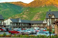 Silver Spruce Inn - Moteles