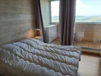 Superb 52m2 apartment not overlooked with 25m2 loggia. Hotels near Super Besse