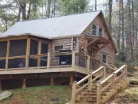 Charming Rustic Cabin with a Loft, Fire Pit and Creek in Enchanting Dahlonega