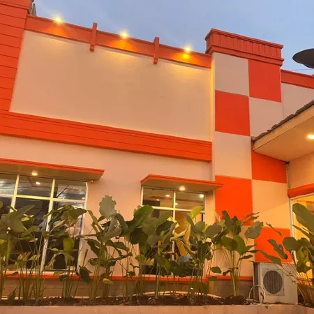 New Waigo Hotel Отели в г. Соронг
