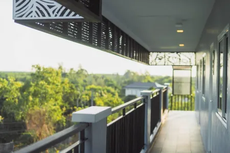 APA-Tree Boutique Hotel Отели в г. Такуа Тунг