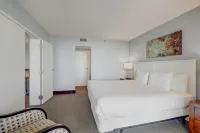 Tranquil Bay View Retreat with Serene Outdoor Space Отели в г. Мирамар-Бич