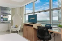 Roami at Brickell Arch | Pool | 3 Bedroom Hotel a Key Biscayne