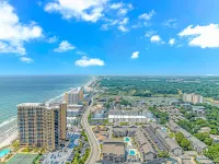 Ocean View and Spacious Living Area - Inviting Coastal Haven