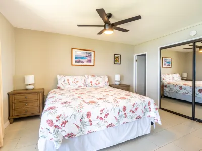 Oceanfront, Walk to Shops and Restaurants Hotels near Maui