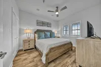 Newly renovated overlooking the Seacrest Village. Pool and Beach access.