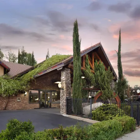 Best Western Plus Yosemite Gateway Inn