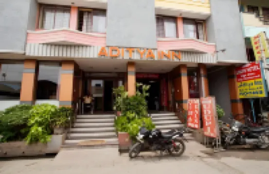Aditya Inn - Hot Tub