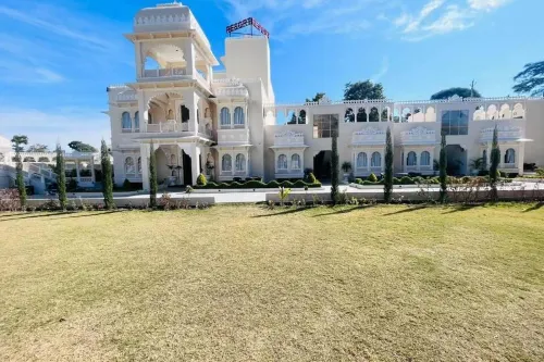 The Kumbha Mahal Resort - Afhentnings-/afleveringstjenester