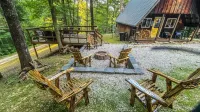 Hot Tub and Fire Pit - Cozy Peaceful Getaway Hotels in Frenchburg