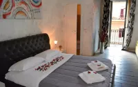 VaticanSky Rooms
