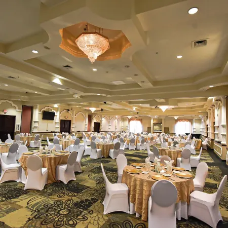 Holiday Inn Express & Suites COCOA by IHG