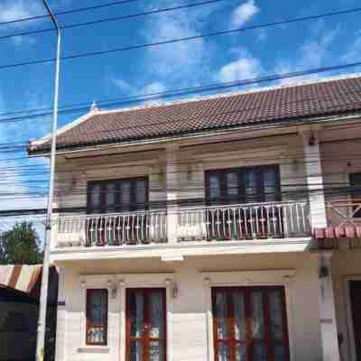 Phasouk Viengmai Villa Hotel Exterior