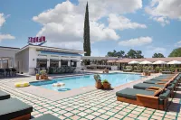 River Lodge Paso - 21 & over Pool