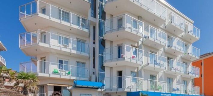 Hotel Garni' Serena Hotele w: Caorle