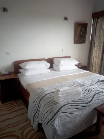 查米努卡旅館及自然保護區