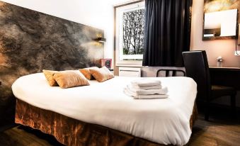 Logis Hotel Lons-Le-Saunier - Restaurant le Grill
