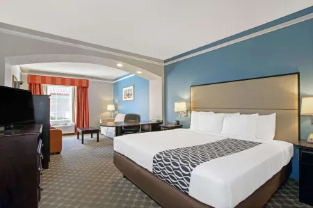 La Quinta by Wyndham PCB Coastal Palms Отели в г. Аппер-Гранд-Лагун