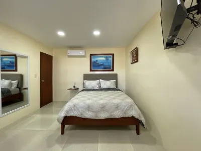Monty's Riverside View Resort Hotels in der Nähe von Wave Song Resort