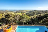 Kaitiaki Lodge - Pool & Hot Tub - Boutique