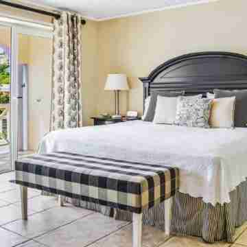 Waterfront Townhouse - Harbour 17 3 Bedroom Townhouse by RedAwning Rooms