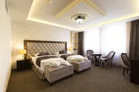 Hotel Dvorana Hotels near Loket Castle