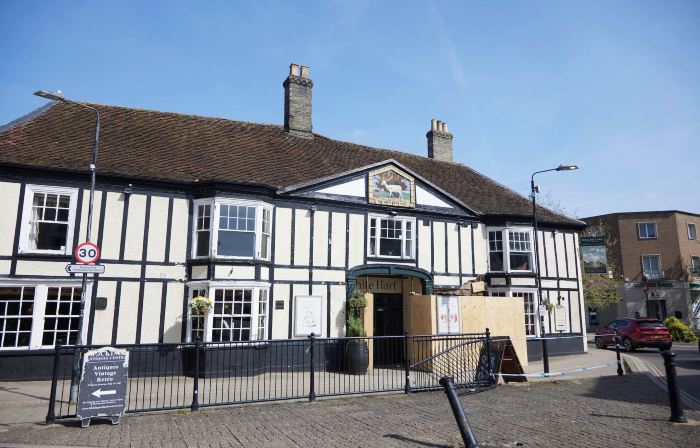 White Hart Hotel by Greene King Inns