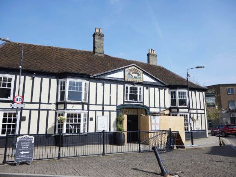 White Hart Hotel by Greene King Inns