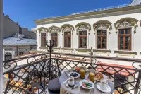 Holt Old Town Suites