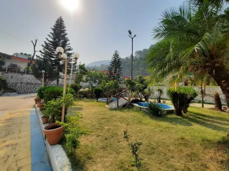 Pride Resort Rudraprayag Отели в г. Рудрапраяг