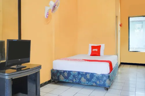 Hotel O Mutiara Guest House Hotels in Cikampek