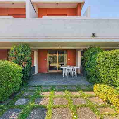 Splendid Apartment PT-1 Sul Lago by Wonderful Italy Hotel Exterior
