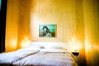 Waterlodge Ljip in Nes Hotels in Grouw