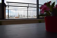 Penthouse 1-Bed Apartment with Amazing Views - balcony