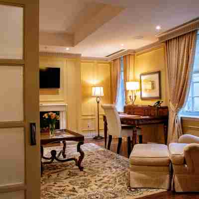 Windsor Arms Hotel Rooms