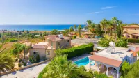 Villa Lela Pente Large Private Pool Walk to Beach A C Wifi Car Not Required Eco-Friendly - 2167 - Villa