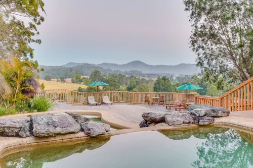 Friday Creek Retreat Hotels in Bellingen