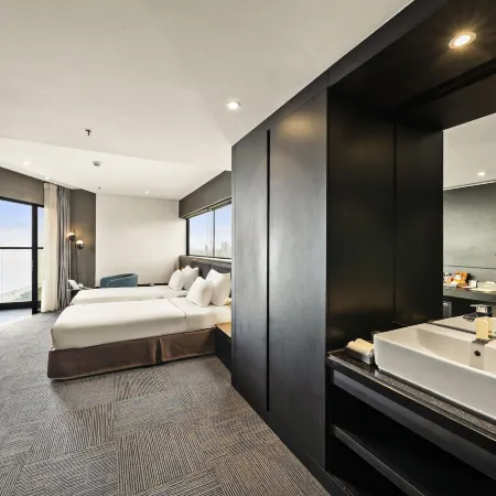 The Code Hotel & Spa Da Nang Отели рядом с достопримечательностью «Son Tra Penisula»