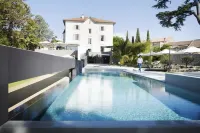 Château Autignac - Bed & Breakfasts