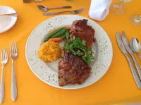 Bird Rock Beach Hotel - breakfast