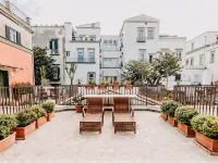 Costantinopoli 104 Hotels near Materdei