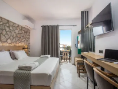 Jimmy’s Garden Hotels in Kallithea