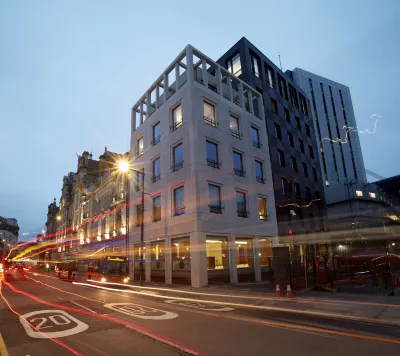 The Parkgate Hotel Отели рядом со станцией Cardiff Queen Street