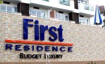 First Residence Hotel