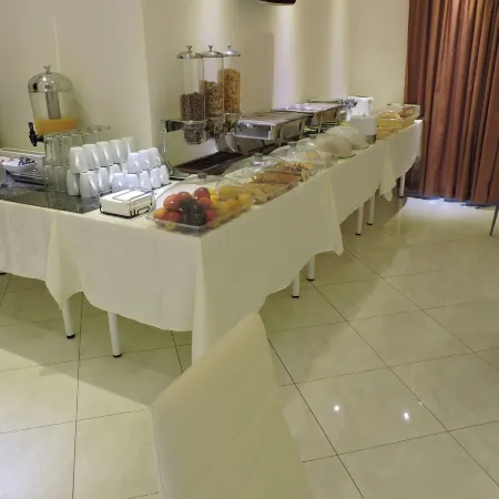 Golden Rose Suites